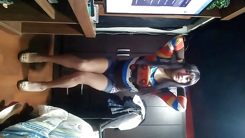 Mas discove and her sunbather