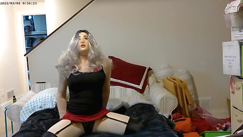 Big booty shemale with natural tits showing off her ass