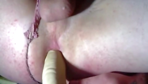 Pussy masturbation in front of the camera in amateur