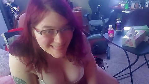 Amateur teen 18+ tattooed woman in lingerie solo video