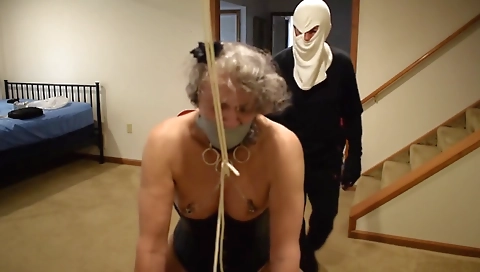 Ronni gets E-Stim and a Good Beat-Down Sept 2019 Master T