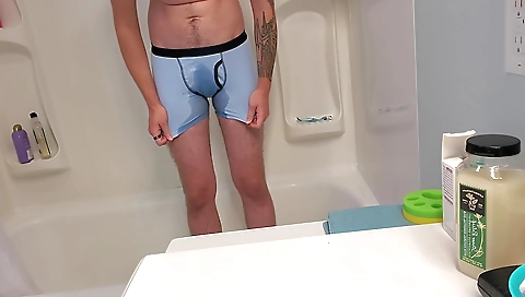 Blonde shemale with a sexy body is in front of the webcam