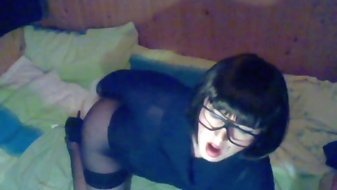 Amateur dollie with nice tits gets excited with her dildo